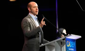 Struggling Democrats need to drop out of California’s crowded governor race or risk a GOP win, party leader warns