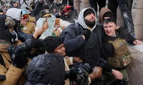 Counterprotesters chase off far-right activists at pro-ICE rally in Minneapolis