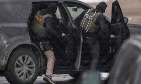 2 federal agents placed on leave after appearing to make 'untruthful' statements about violent encounter in Minneapolis